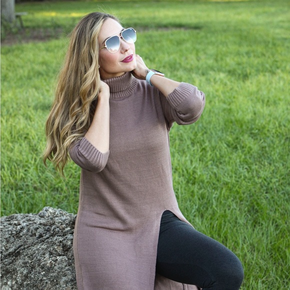 High Slit Longline Turtle Neck Pullover - Picture 5 of 6